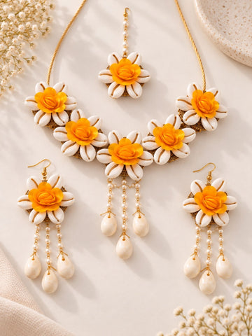 Yellow Shell Flower Jewelry