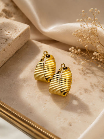 Demifine Ribbed Hoop Earrings