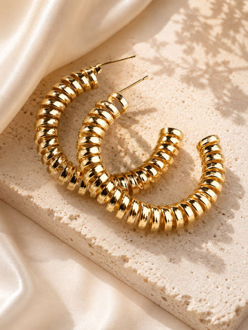 Demifine Ribbed Hoop Earrings