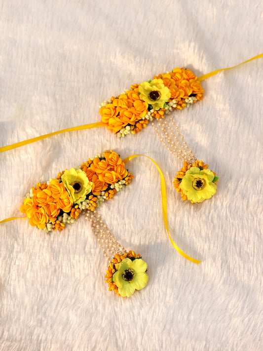 Yellow Haldi Flower Hathphool Set