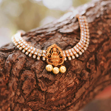 goddess-laxmi-gold-plated-temple-jewelry-necklace-set-viraasi