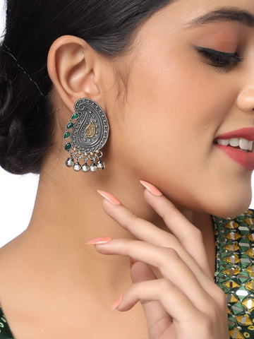 mango-shape-dual-tone-small-earrings-viraasi