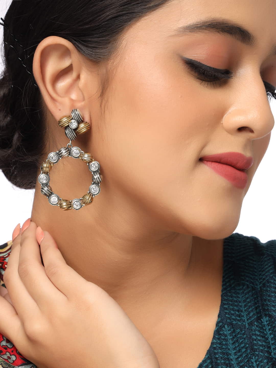 floral-shape-dual-tone-earring-viraasi