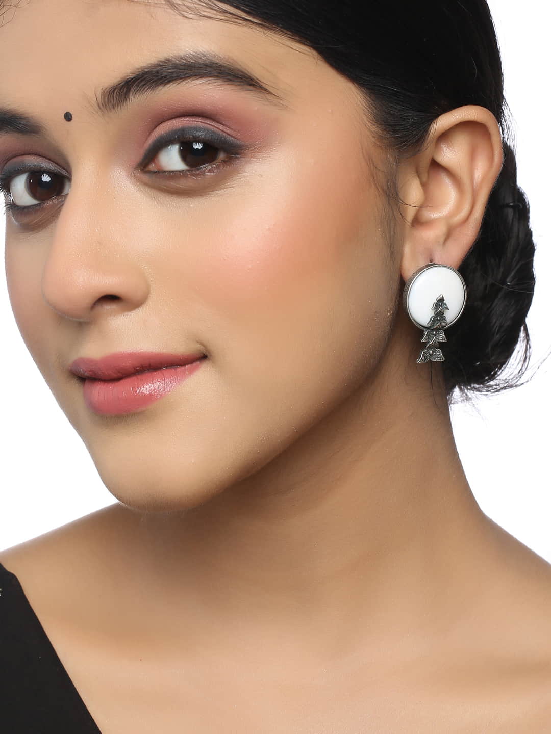 floral-shape-oxidized-stud-earrings-white-stone-viraasi