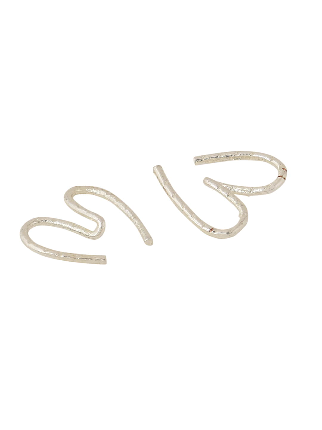 silver-plated-heart-shape-minimal-earring-viraasi
