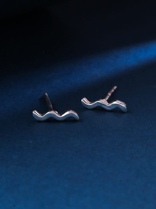 silver-plated-snake-design-minimal-earring-viraasi