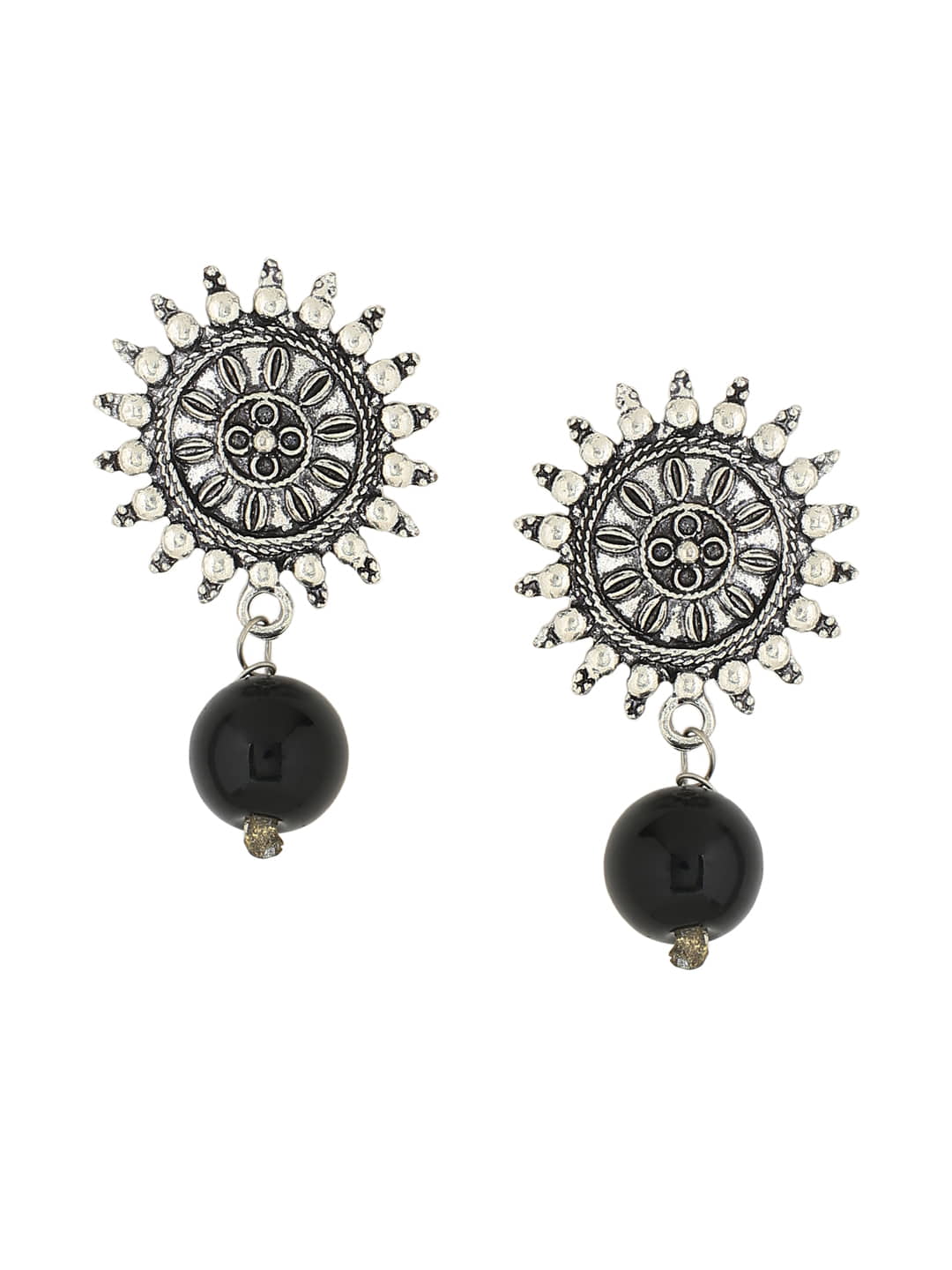oxidized-chain-pendant-with-drop-pearl-earrings-viraasi