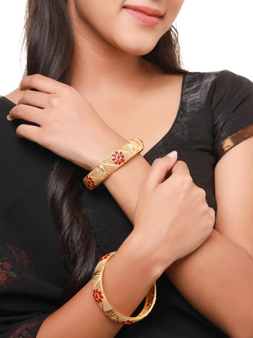 flower-design-gold-plated-bangle-set-viraasi